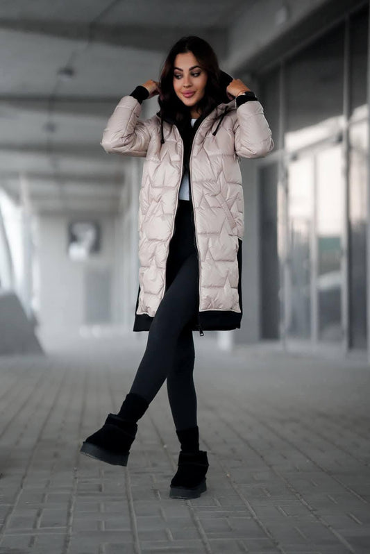 Geacă damă vătuită lungă matlasată cu glugă