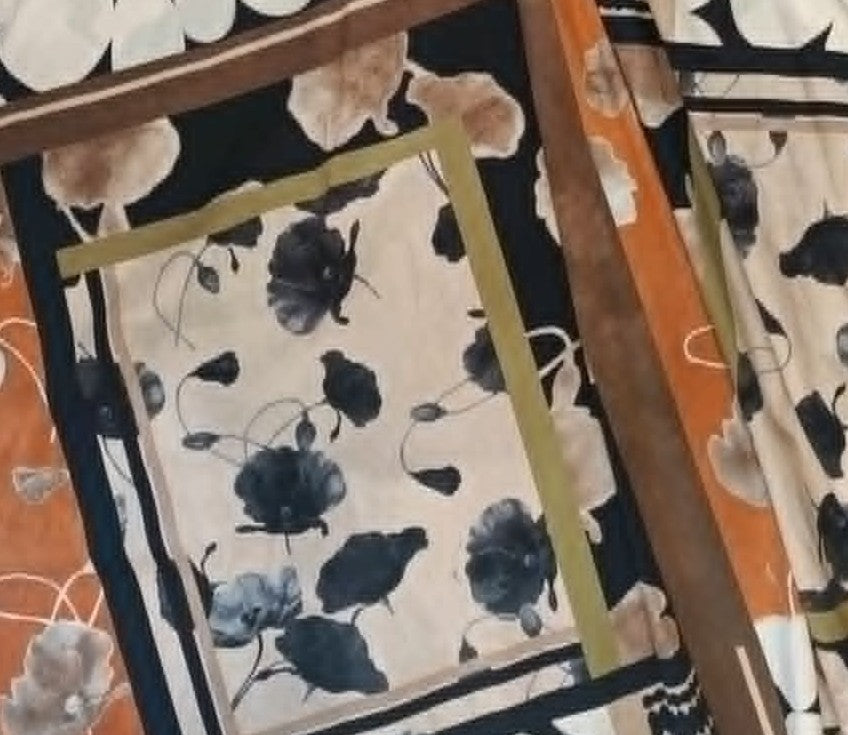 Rochie Maxi Petrecută cu Imprimeu Floral și Geometric - Neagră