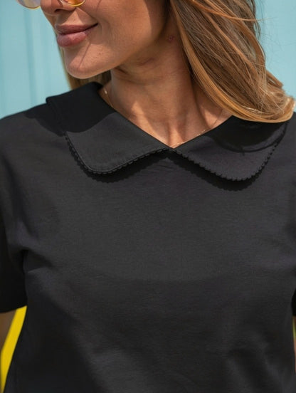 Bluză tip Tricou cu Guler și Broderie - Neagră