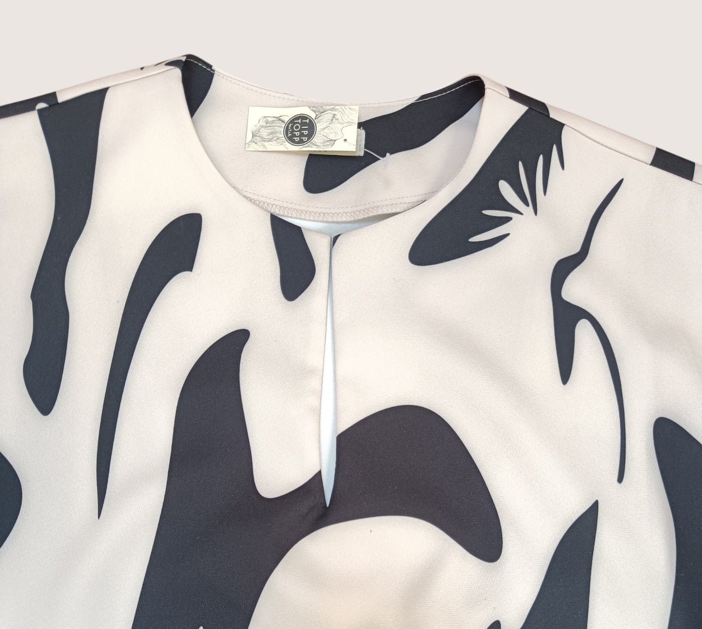 Rochie de Vară cu Imprimeu Abstract și Cordon în Talie - Bej & Negru
