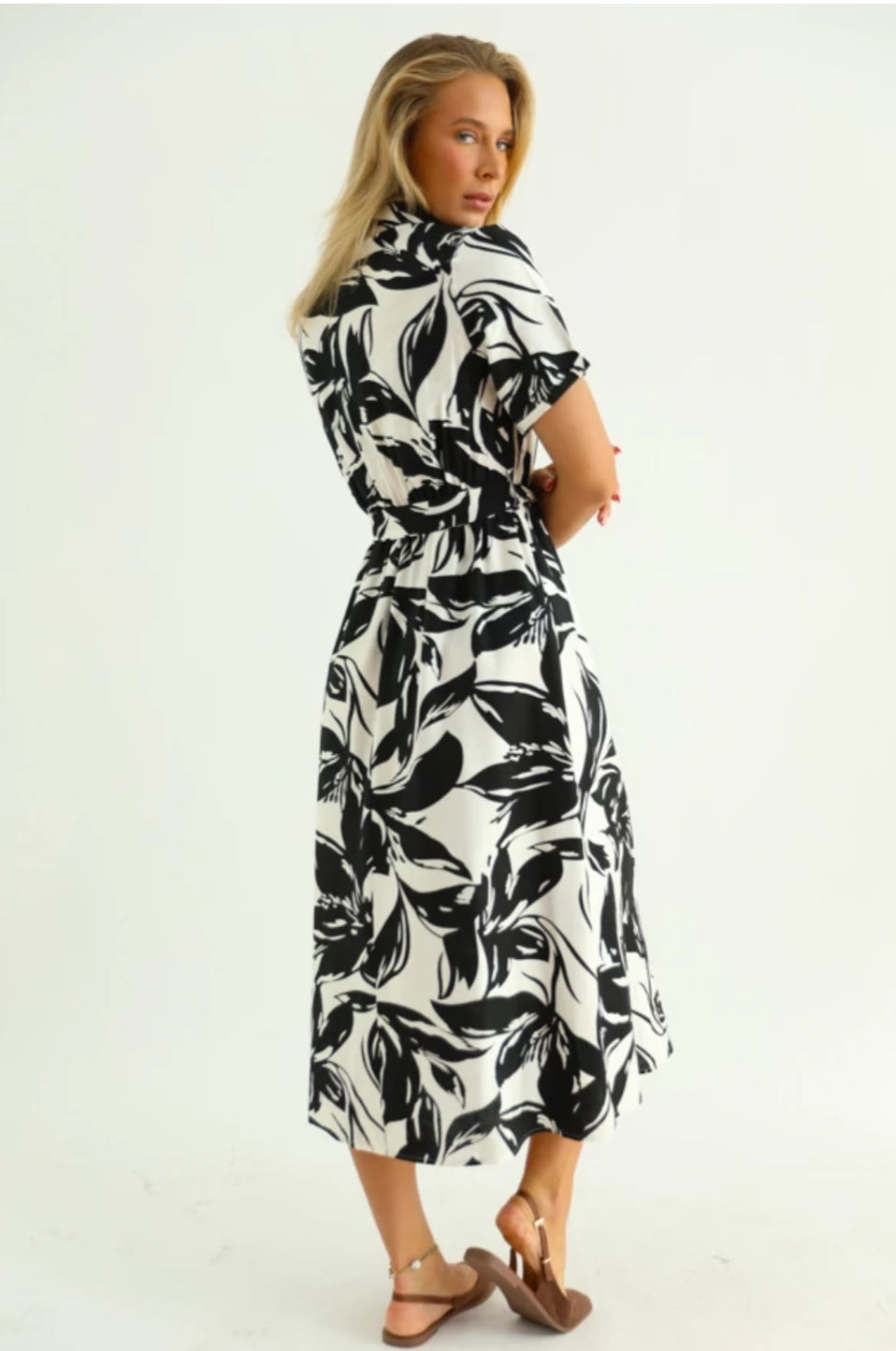 Rochie tip Cămașă Midi cu Imprimeu Floral - Bej&Neagră