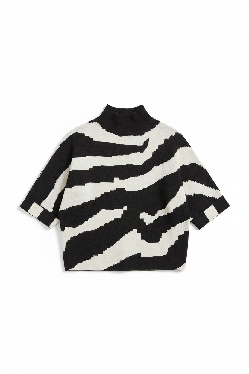 Pulover tricotat de damă cu mânecă scurtă, imprimeu zebra alb-negru – imagine de produs, pe fundal alb