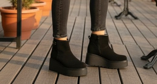 Botine Negre Piele Velur cu Talpă Înaltă Lux by Dessi