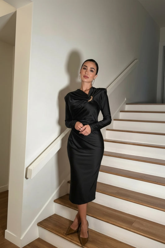 Rochie Midi Elegantă Neagră cu Detaliu Metalic